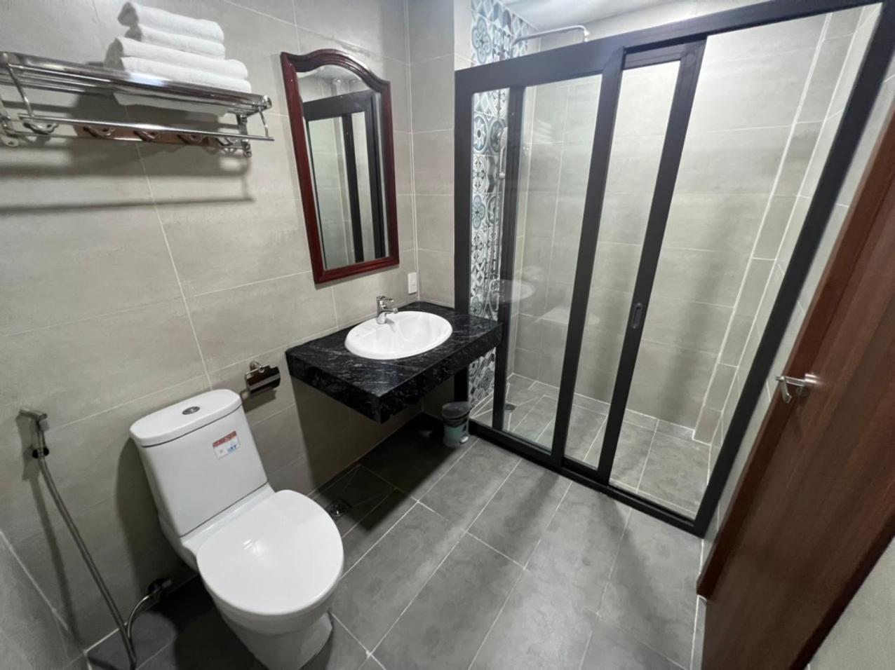 Hanh Trang Hotel Ho Chi Minh City Exterior photo