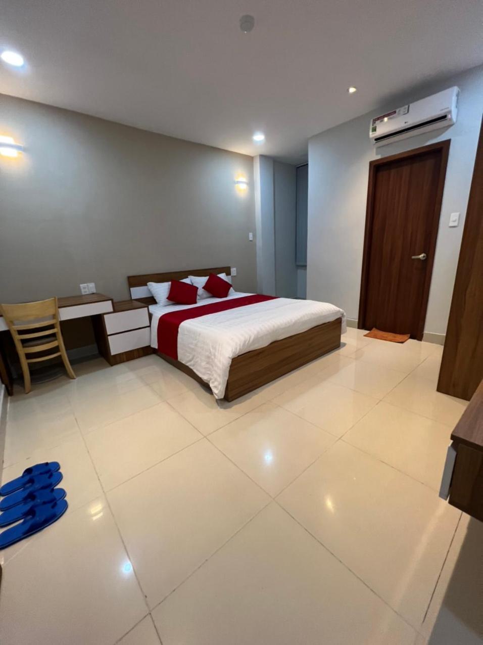 Hanh Trang Hotel Ho Chi Minh City Exterior photo