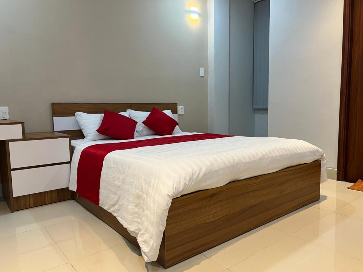 Hanh Trang Hotel Ho Chi Minh City Exterior photo